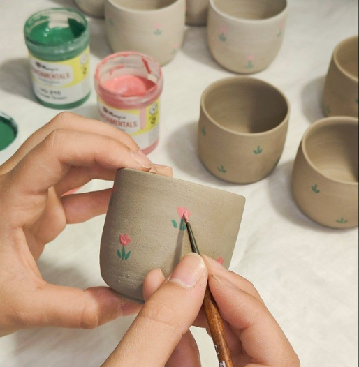 ورشة الرسم على أكواب القهوة   | Coffee Cup Painting Workshop